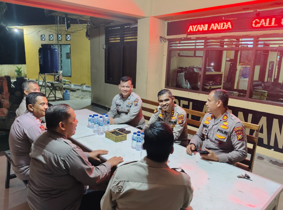 Kapolres Kampar Gelar Patroli, Kunjungi Duka, dan Jalin Silaturahmi dengan Personel dan Masyarakat